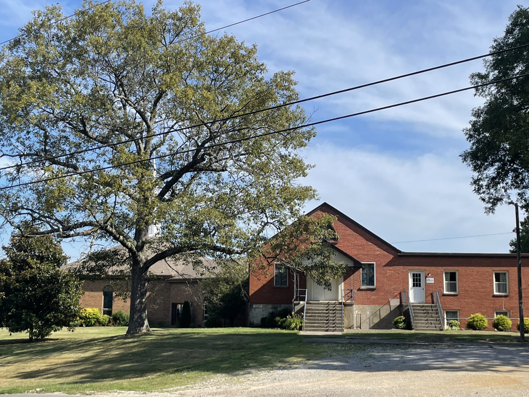 Tunnel Hill Baptist Church Tunnel Hill Baptist Church is located in Elizabethtown, Kentucky.